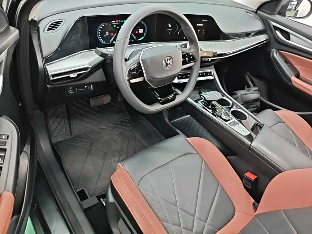 Changan Eado — миниатюра 10