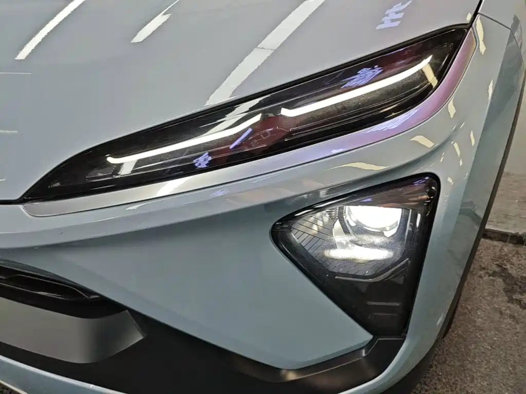NIO ES6 — миниатюра 24