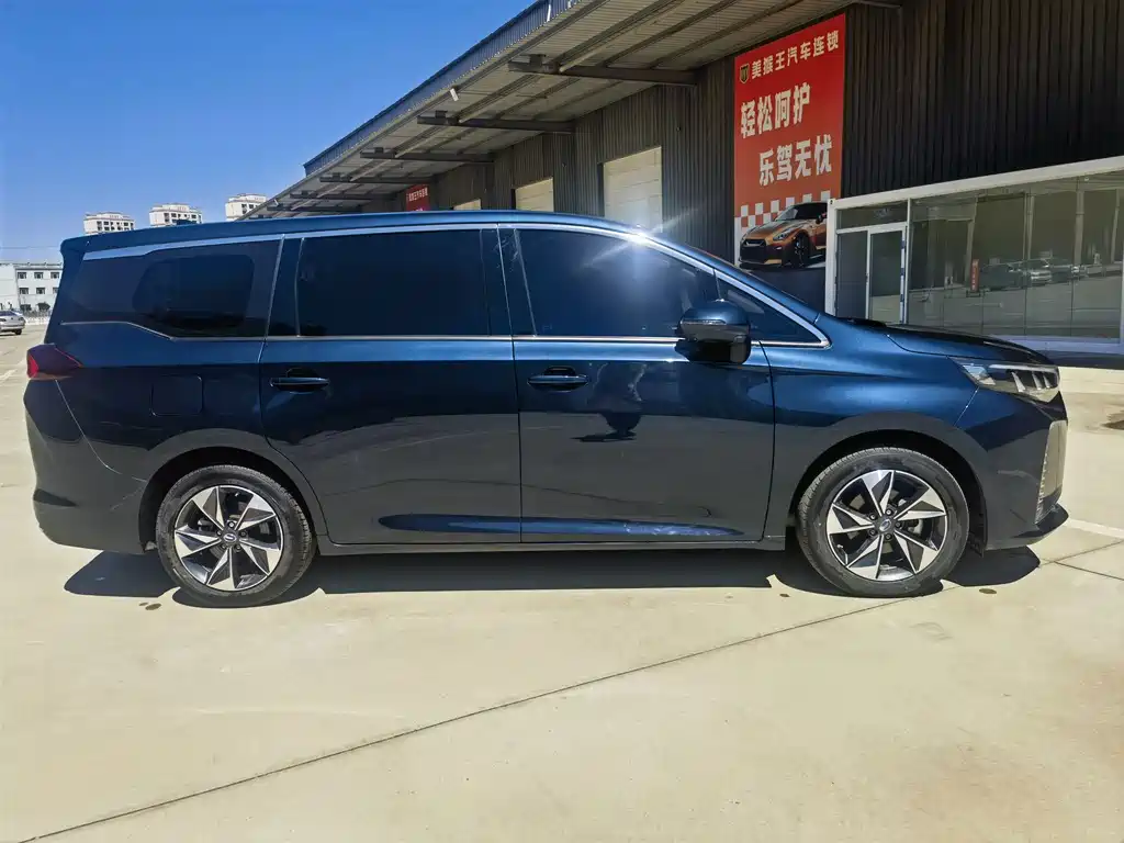 GAC Motor Trumpchi M6 — миниатюра 4