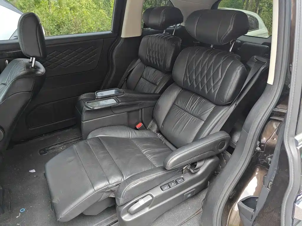 Honda Elysion — миниатюра 18