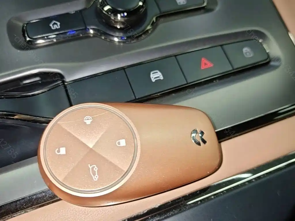 NIO ES6 — миниатюра 9