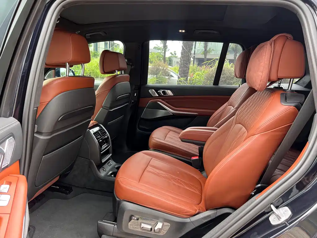 BMW X7 — миниатюра 5