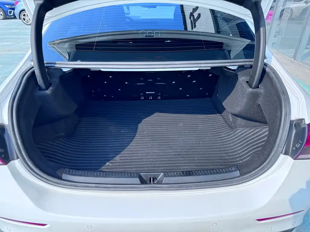 Mercedes-Benz A-Class — миниатюра 15