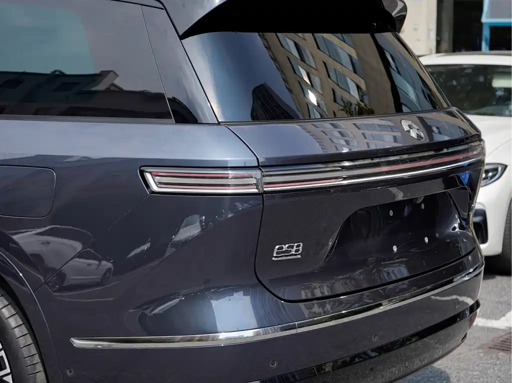 NIO ES8 — миниатюра 6