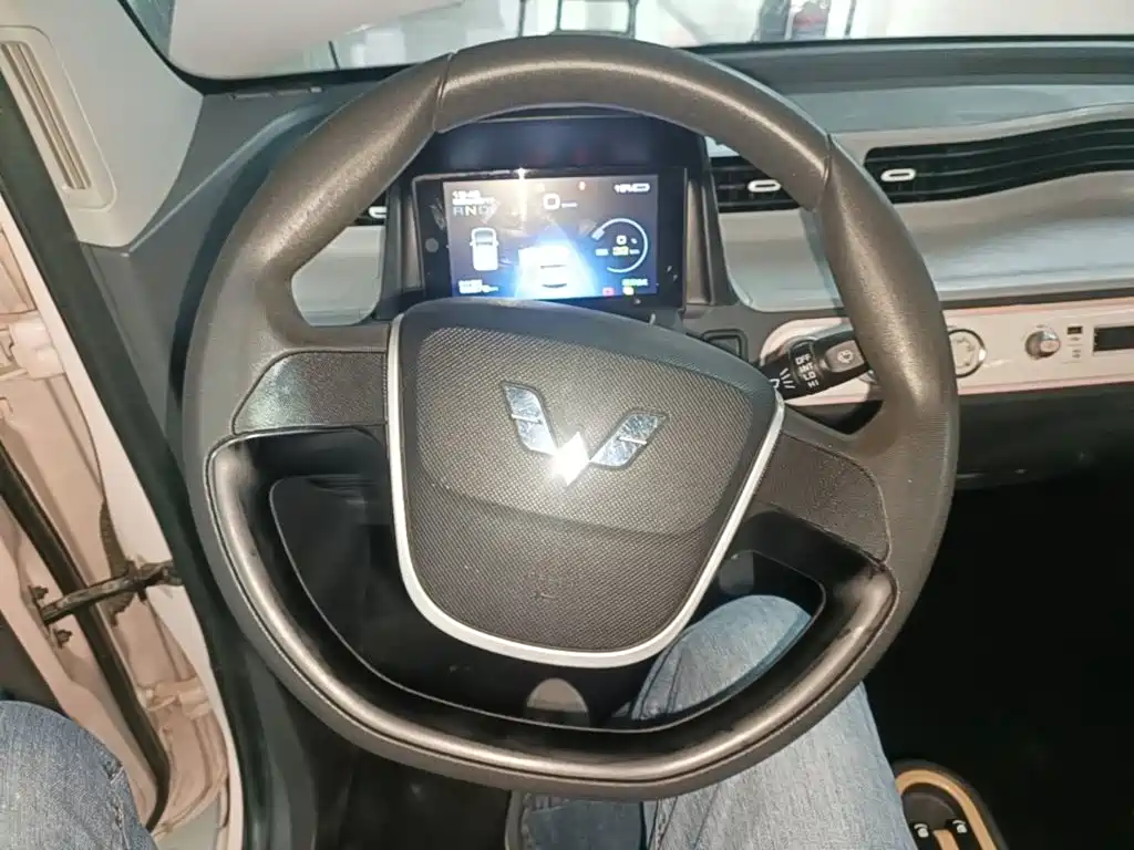 Wuling MINIEV — миниатюра 11