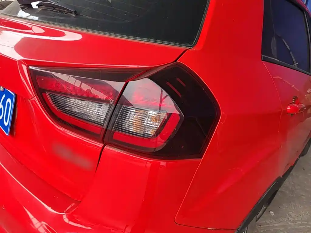 Geely Vision X3 — миниатюра 8