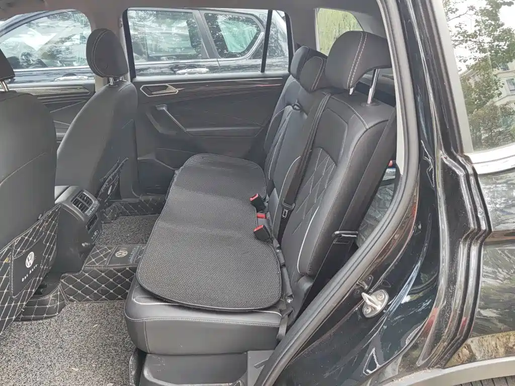 Volkswagen Tiguan L — миниатюра 15