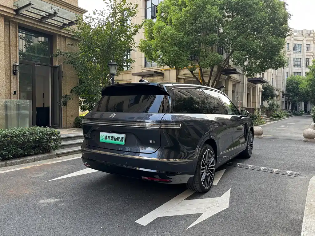 NIO ES8 — миниатюра 13