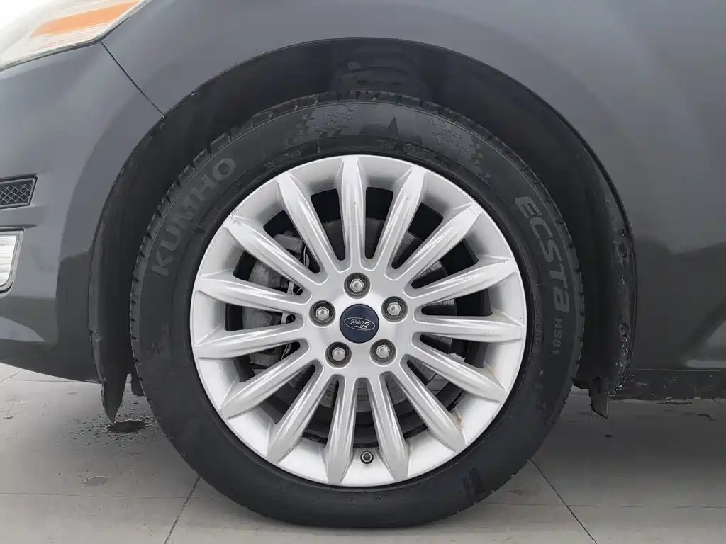 Ford Mondeo Zhisheng — миниатюра 17
