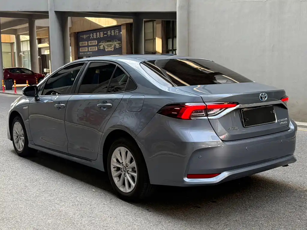 Toyota Corolla — миниатюра 6