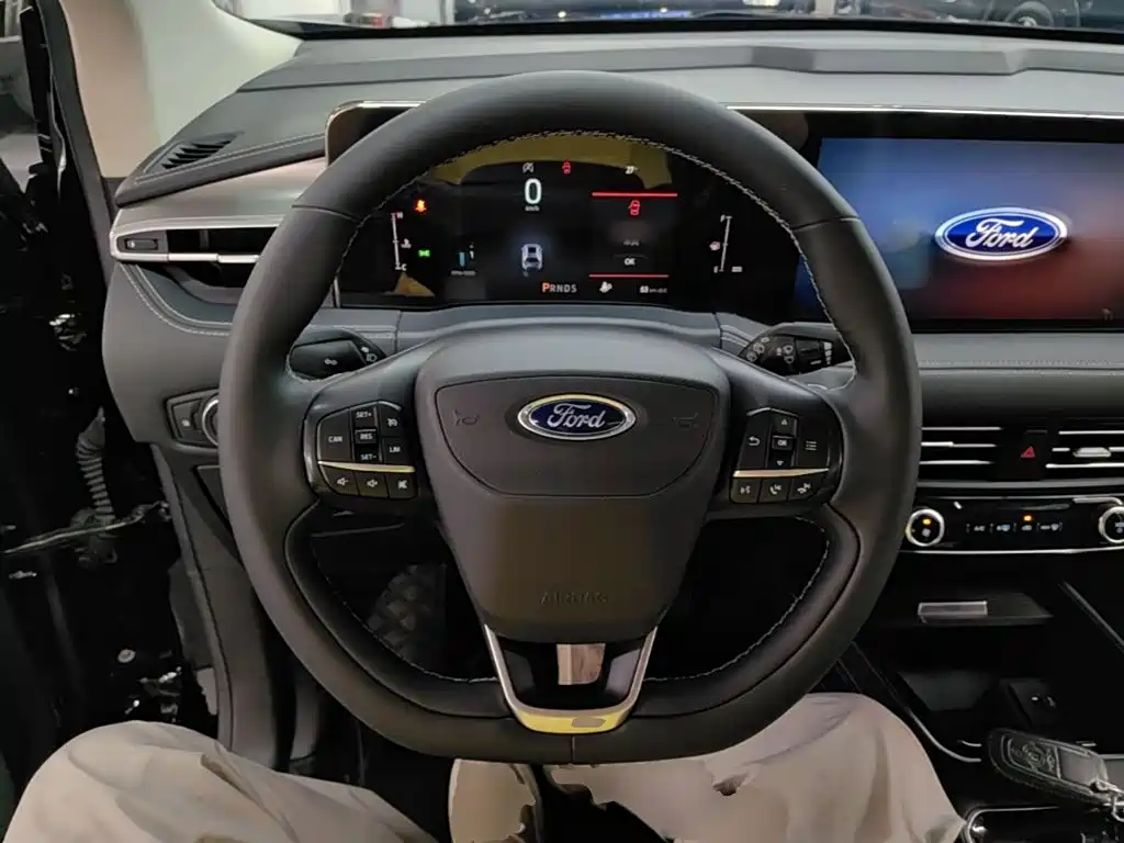 Ford Edge — миниатюра 11