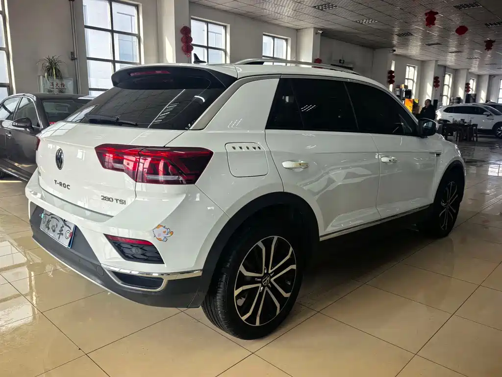 VOLKSWAGEN T ROC EXPLORING SONGS