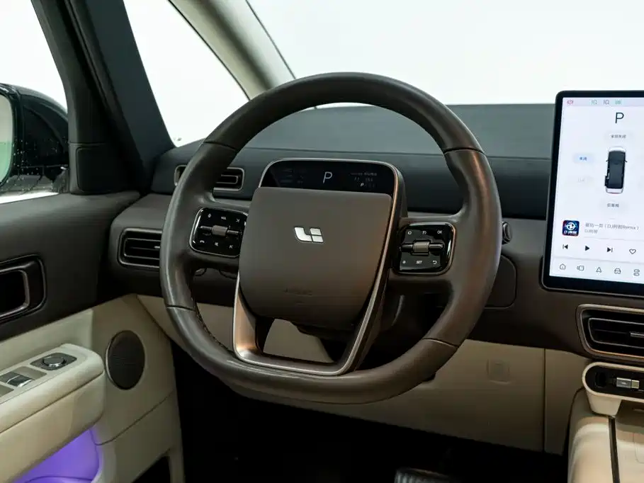 Li Auto Li MEGA — миниатюра 23