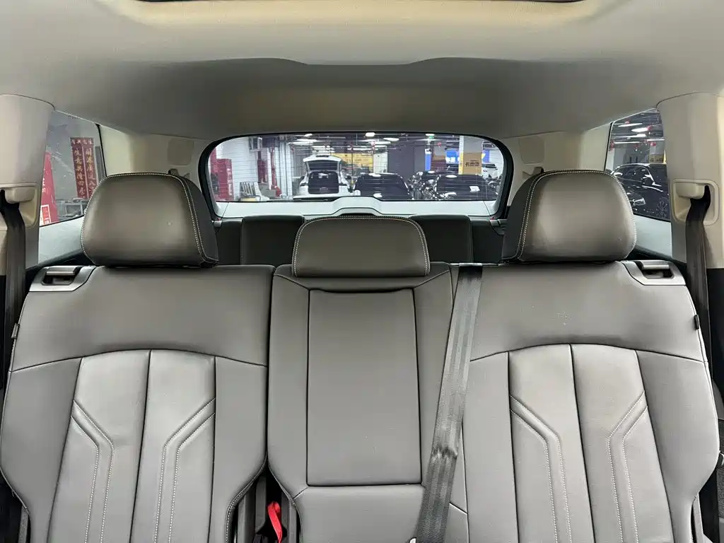 Audi Q6 — миниатюра 30