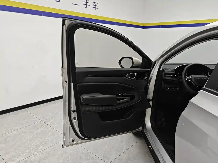 Baojun RM-5 — миниатюра 7