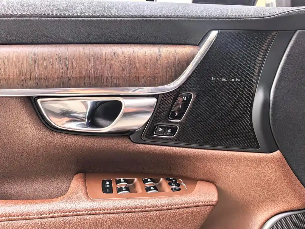 Volvo S90 — миниатюра 11