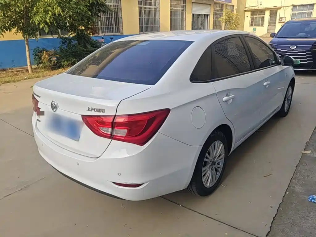 Buick Excelle — миниатюра 7