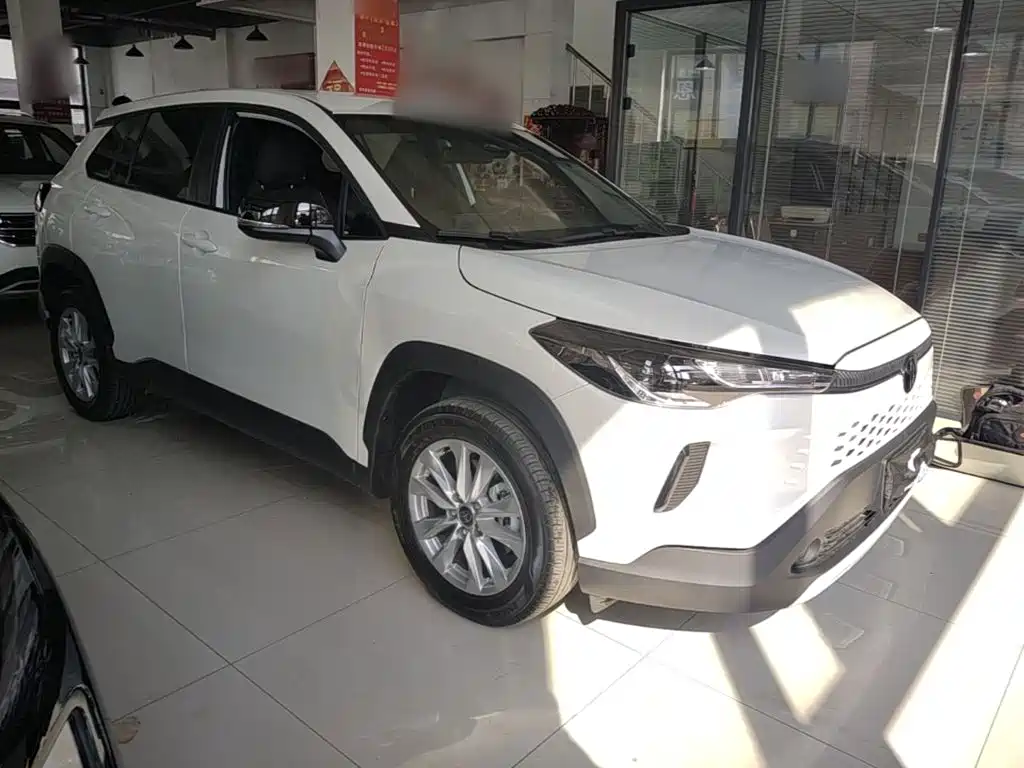 Toyota Corolla Cross — миниатюра 4