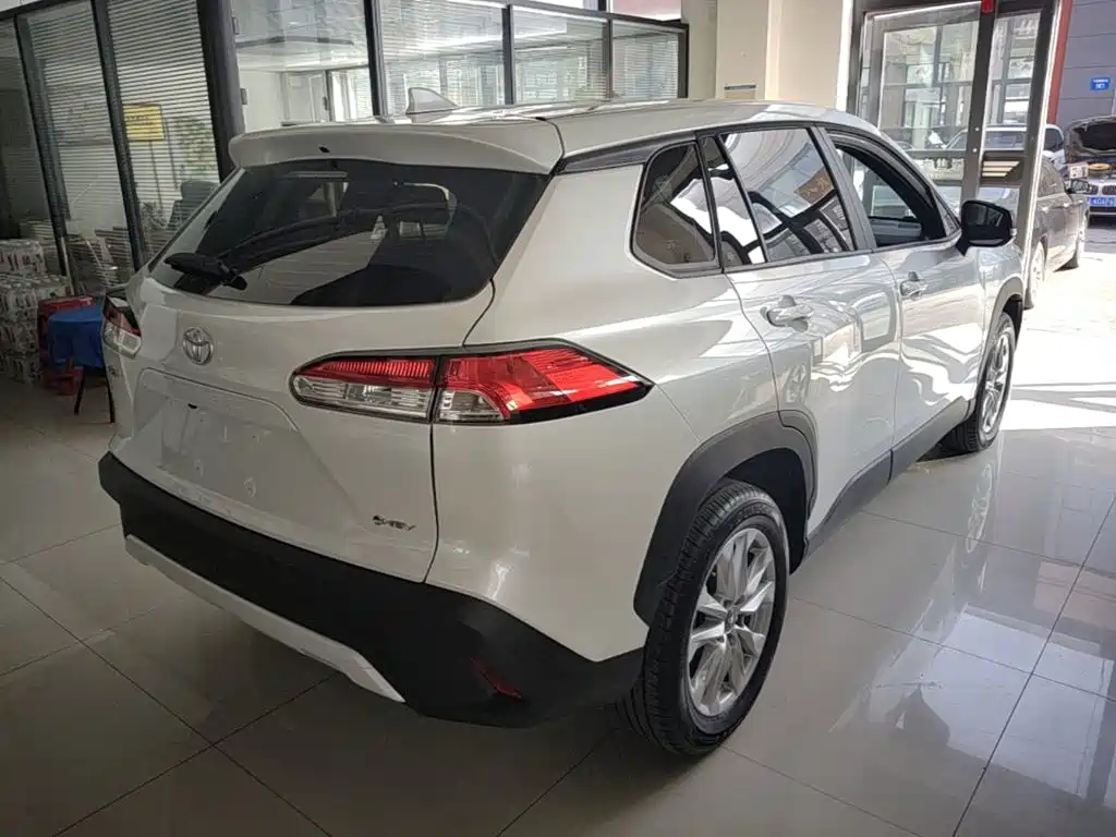 Toyota Corolla Cross — миниатюра 7