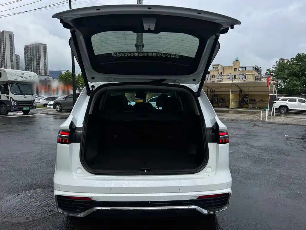 Geely Xingyue L — миниатюра 26