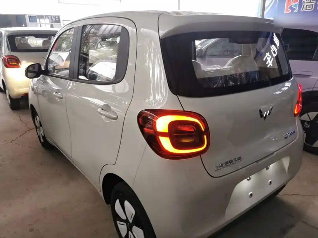 Wuling MINIEV — миниатюра 5