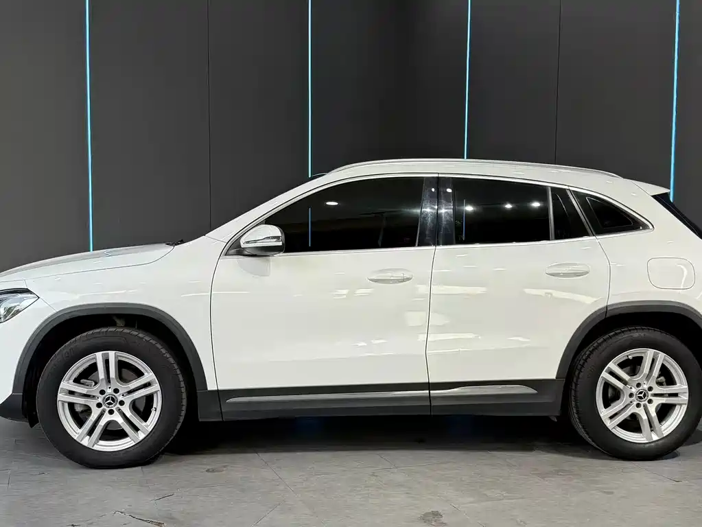 Mercedes-Benz GLA — миниатюра 4