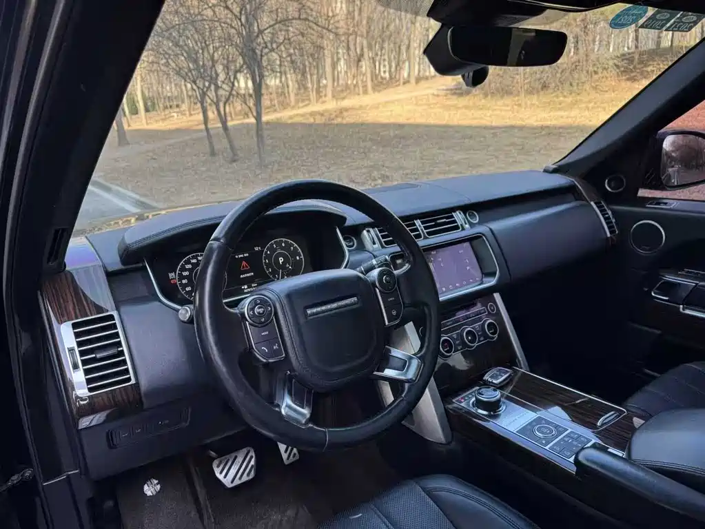 Land Rover Range Rover 2017 3.0 SC V6 Vogue Long Wheelbase