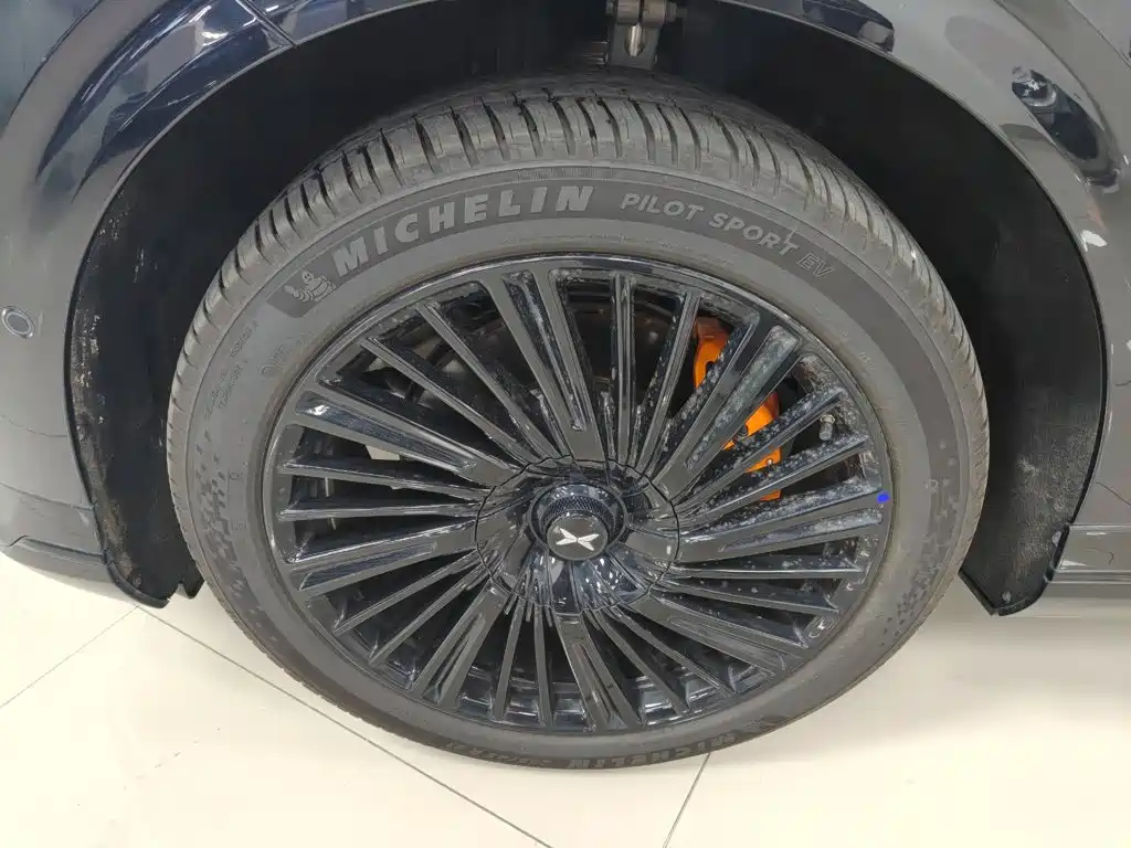 XPeng G9 — миниатюра 30