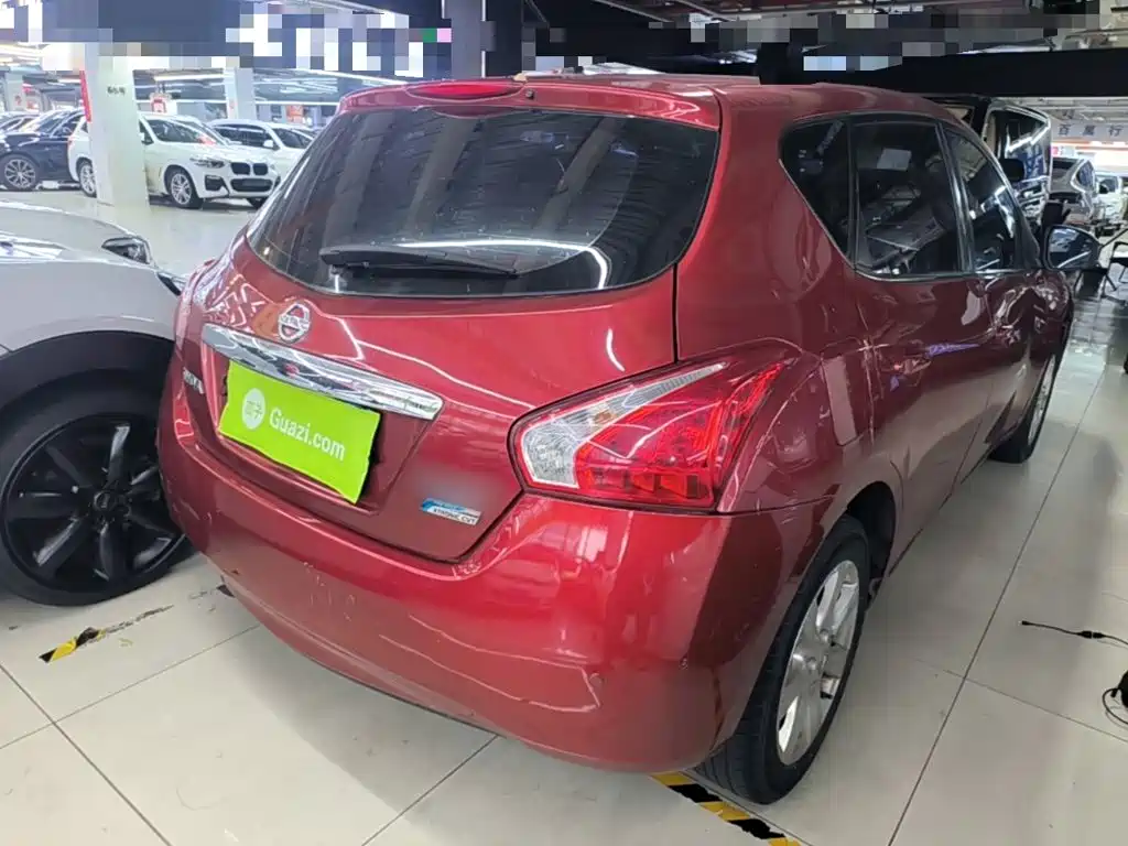 Nissan Tiida — миниатюра 7