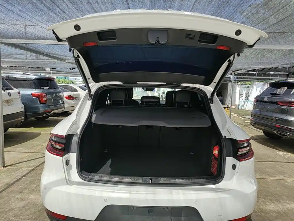 Porsche Macan — миниатюра 19