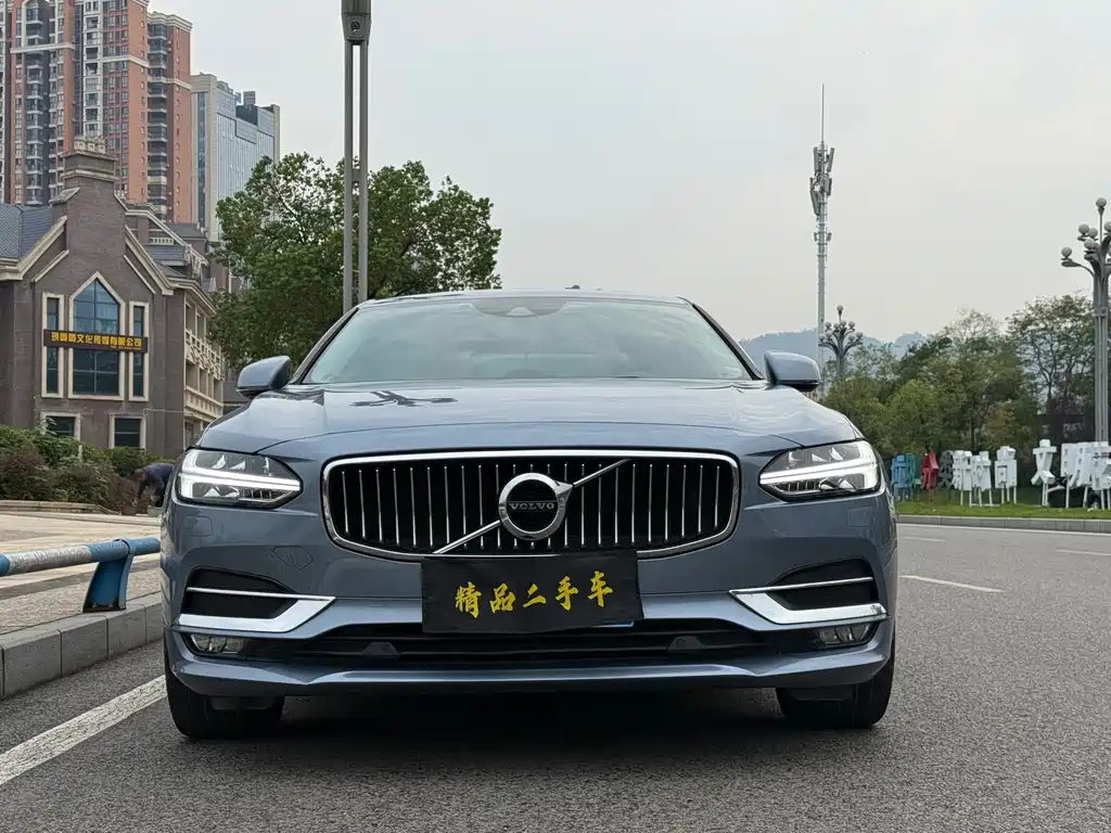 Volvo S90 — миниатюра 2