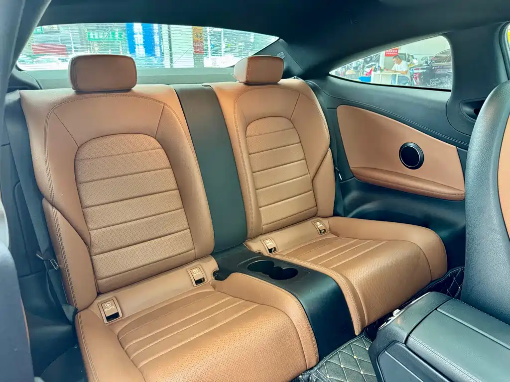 Mercedes-Benz C-Class (Import) — миниатюра 13