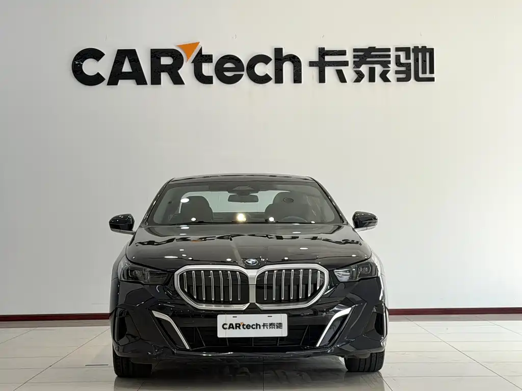 BMW 5 Series 5 2024 525Li M Sport