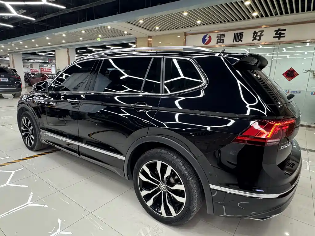 Volkswagen Tiguan L — миниатюра 5