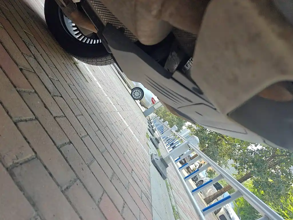 Land Rover Range Rover — миниатюра 18
