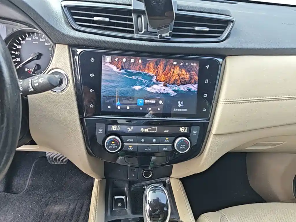 Nissan X-Trail — миниатюра 13