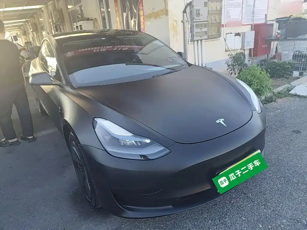 Tesla Model 3 — миниатюра 4