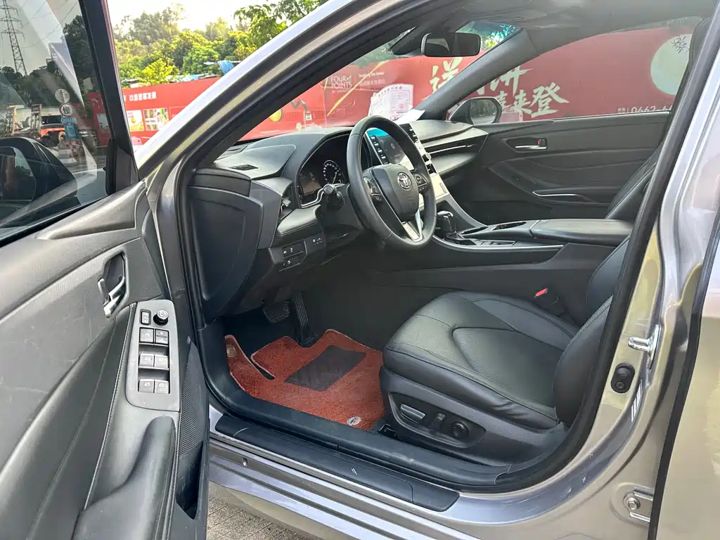 Toyota Avalon — миниатюра 4