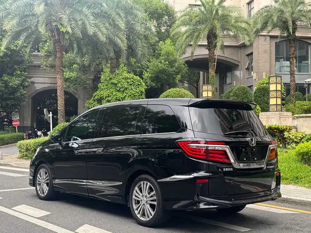 Honda Elysion — миниатюра 5