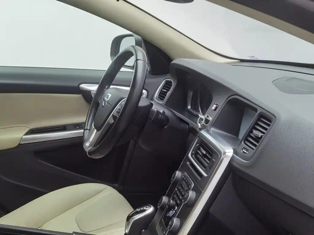 Volvo S60 — миниатюра 22