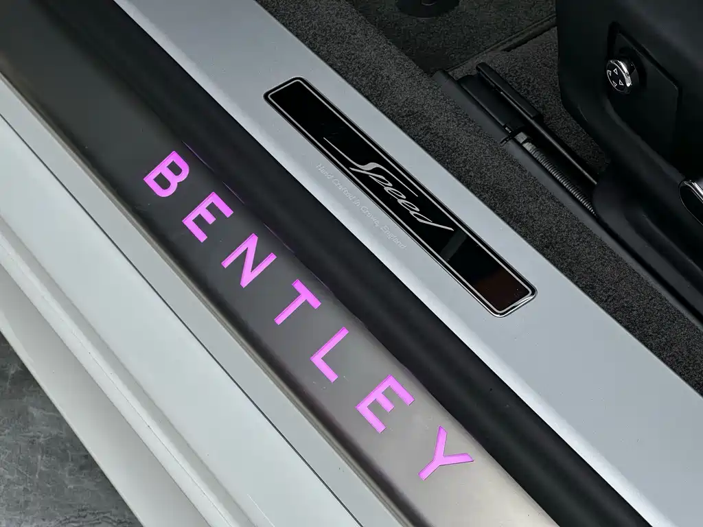 Bentley Continental PHEV — миниатюра 12
