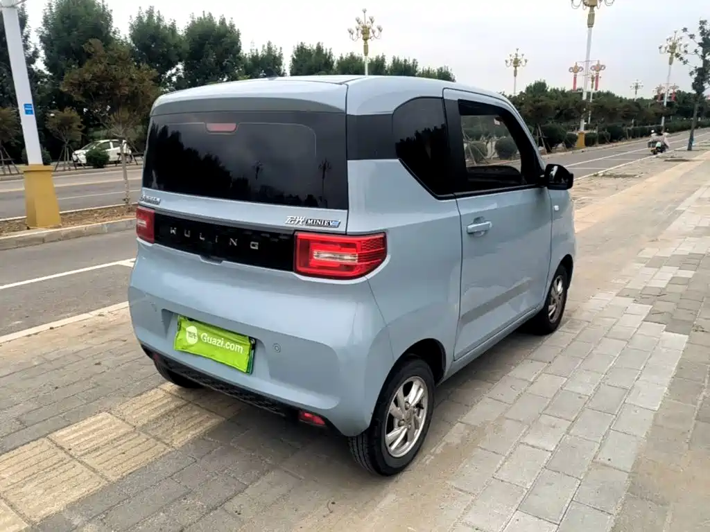 Wuling MINIEV — миниатюра 7
