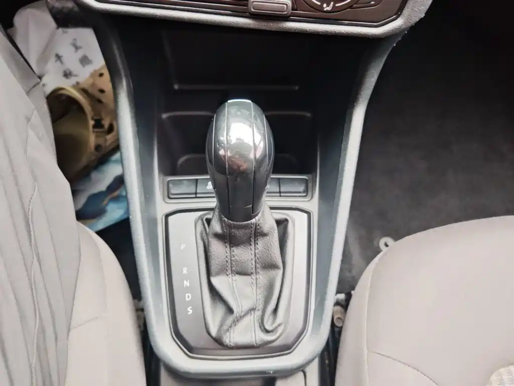 Volkswagen Santana — миниатюра 14