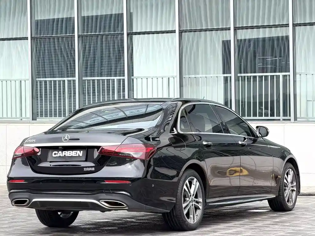 MERCEDES-BENZ E CLASS