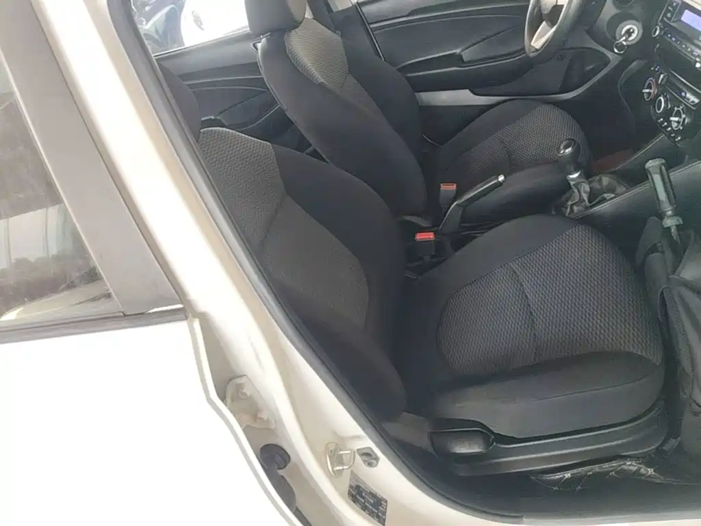 Hyundai Verna — миниатюра 25