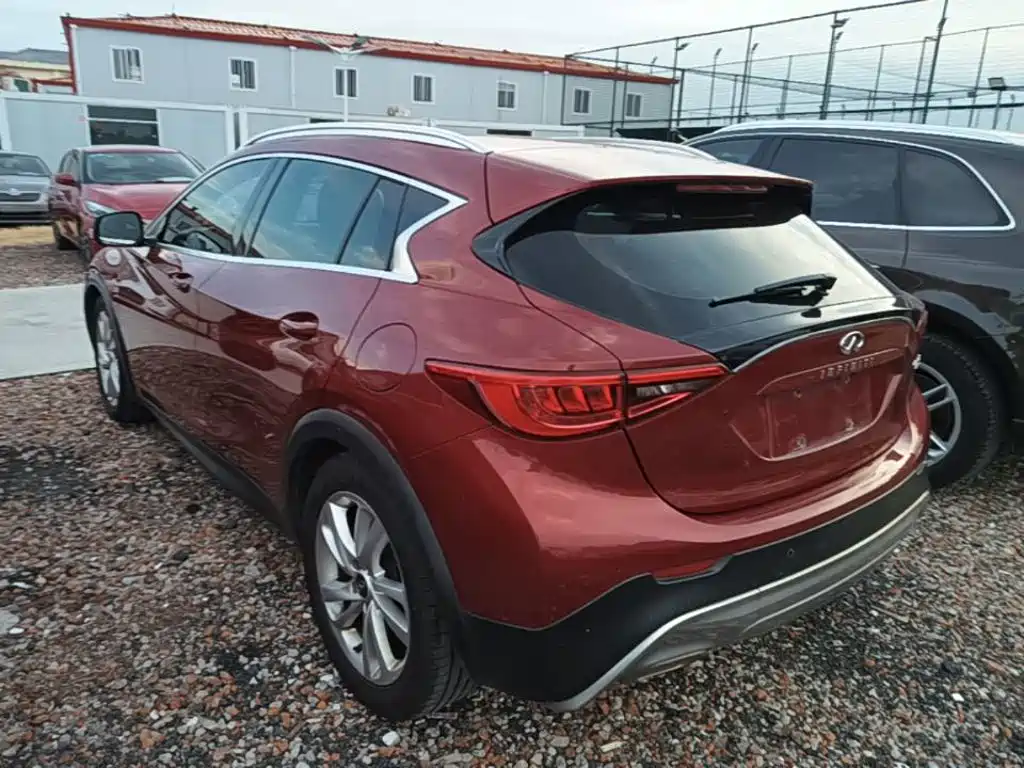 Infiniti QX30 — миниатюра 5