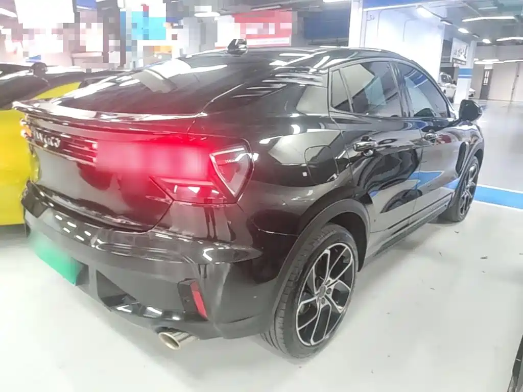 Lynk & Co 05 — миниатюра 7
