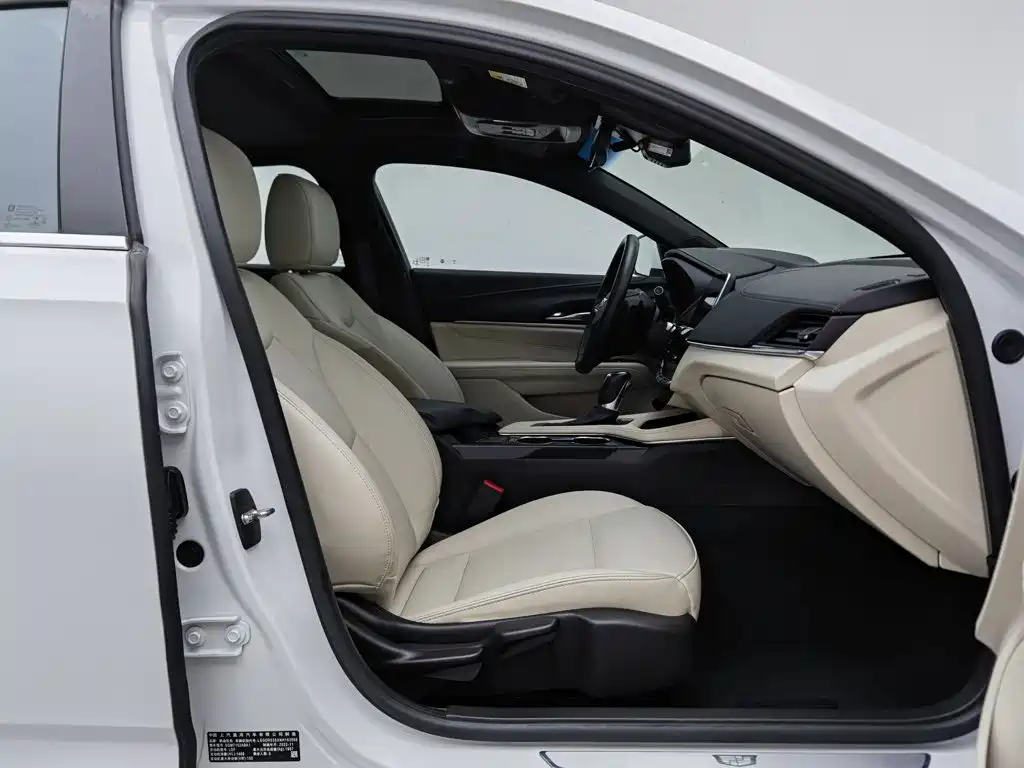 Cadillac CT4 — миниатюра 23