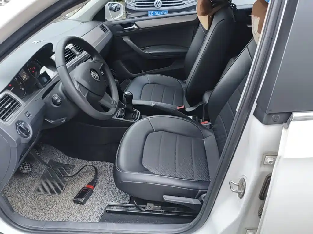 Skoda Rapid Spaceback — миниатюра 15