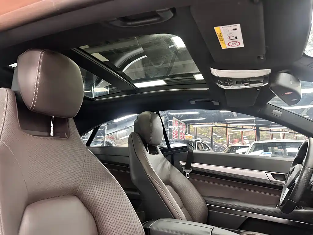 Mercedes-Benz E-Class (Import) — миниатюра 11